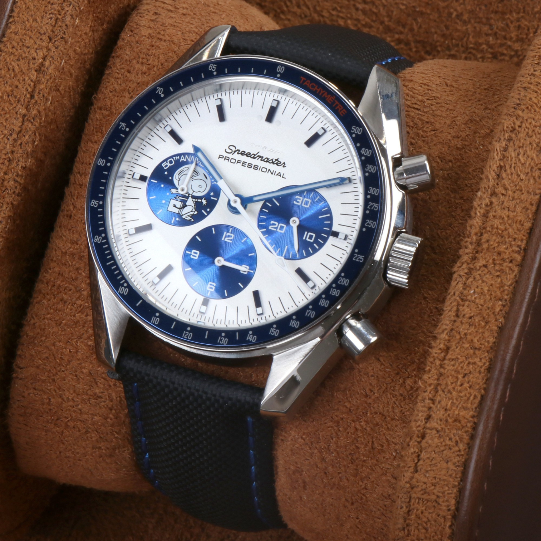 CUSTOM SPEEDSEIKO CHRONOGRAPH MOD SNOOPY EDITION
