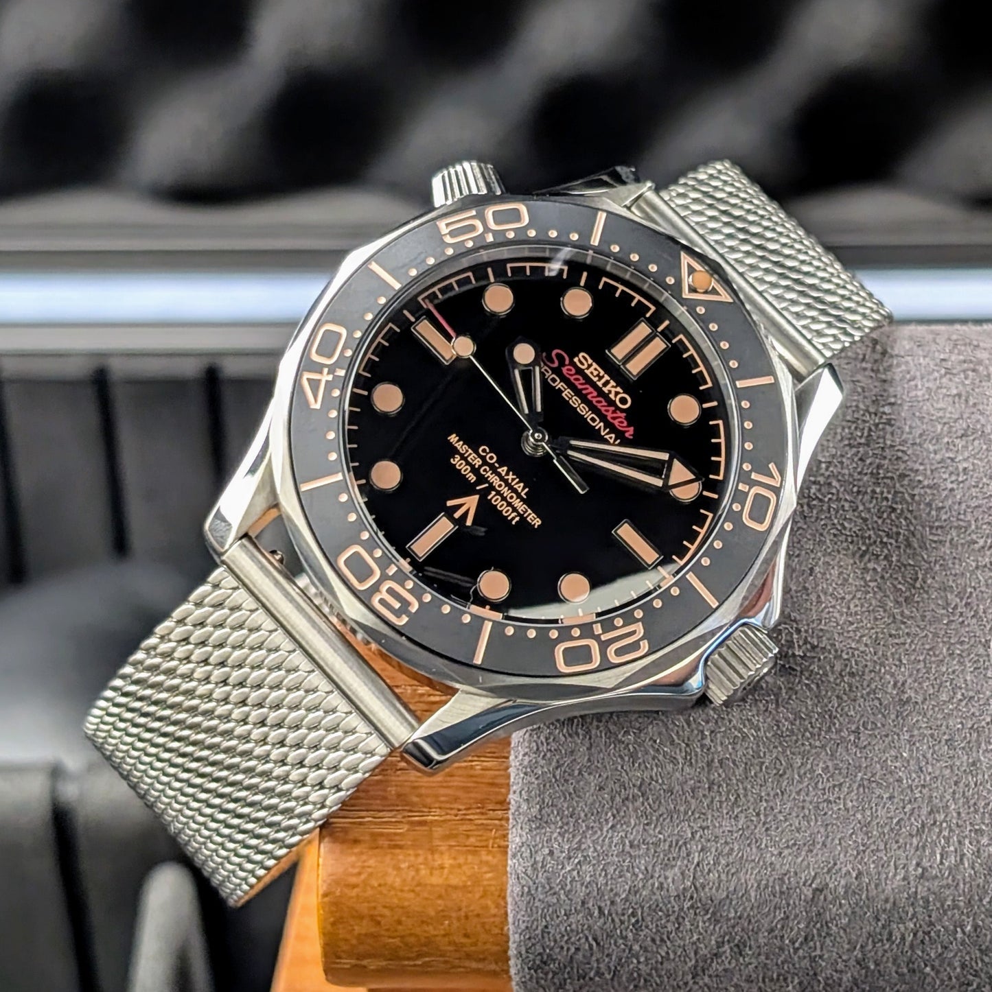 CUSTOM SPEEDMASTER MOD JAMES BOND 007 EDITION - Monomods