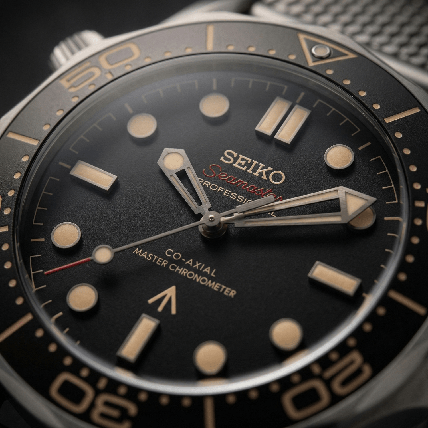 CUSTOM SPEEDMASTER MOD JAMES BOND 007 EDITION - Monomods