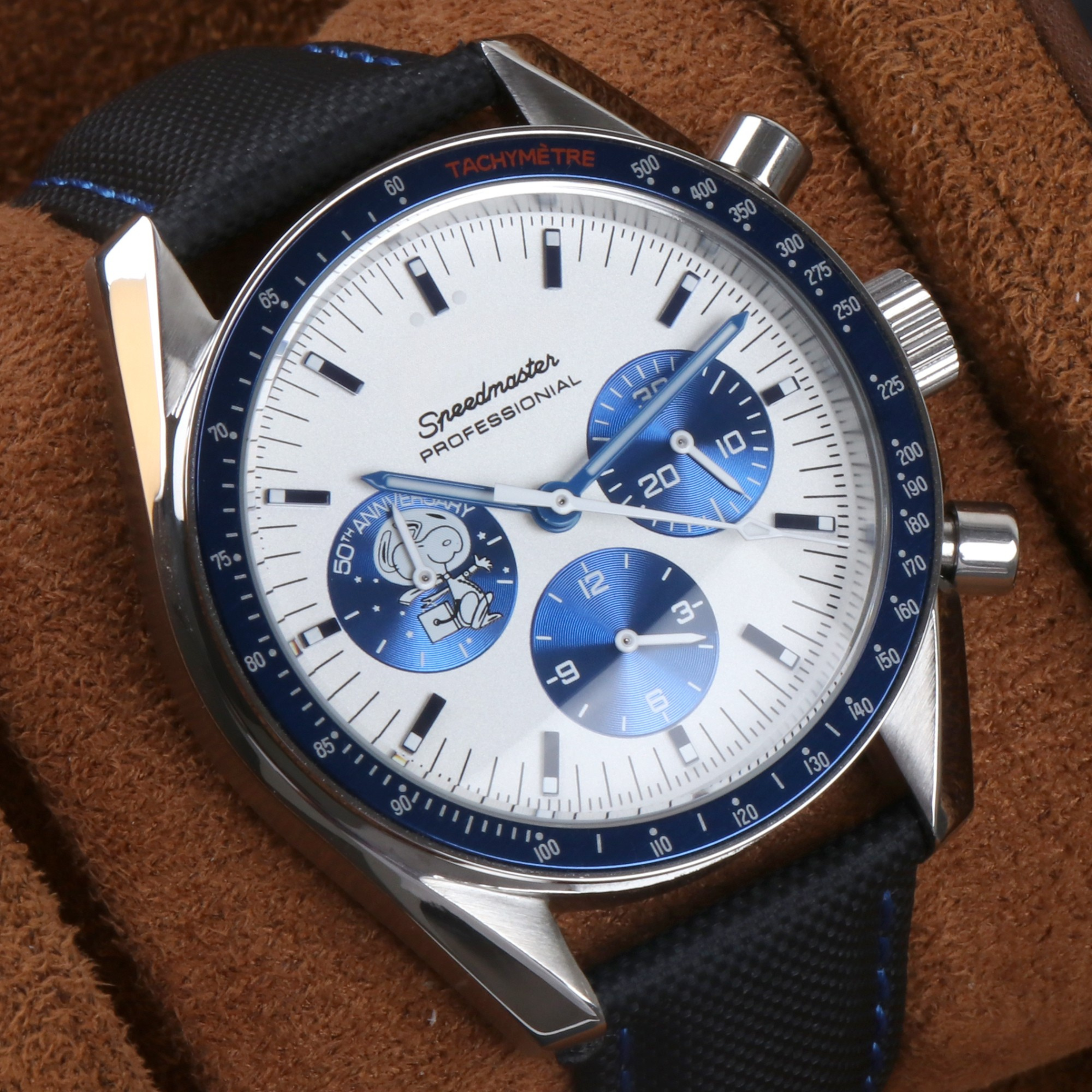 CUSTOM SPEEDSEIKO CHRONOGRAPH MOD SNOOPY EDITION