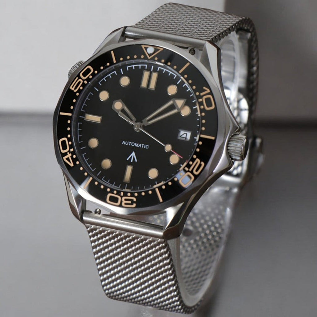 SEIKOMASTER MOD SILVER SPECTRE 007 EDITION