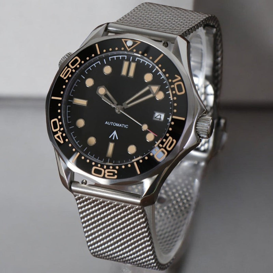 SEIKOMASTER MOD SILVER SPECTRE 007 EDITION