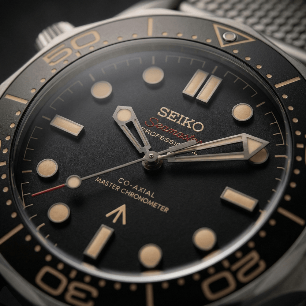 CUSTOM SPEEDMASTER MOD JAMES BOND 007 EDITION